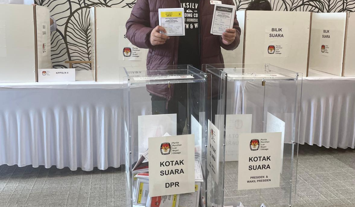 Mencoblos di luar negeri