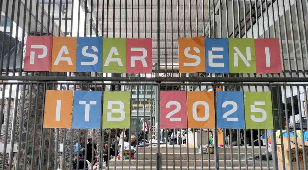 Selayang Pandang Pasar Seni ITB